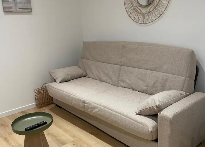 Апартаменти 200m Du Chay *