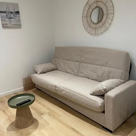 Apartment 200m Du Chay *