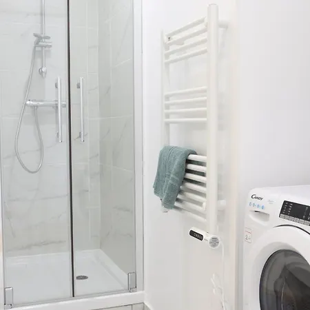 Apartment 200m Du Chay