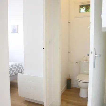 Apartment 200m Du Chay