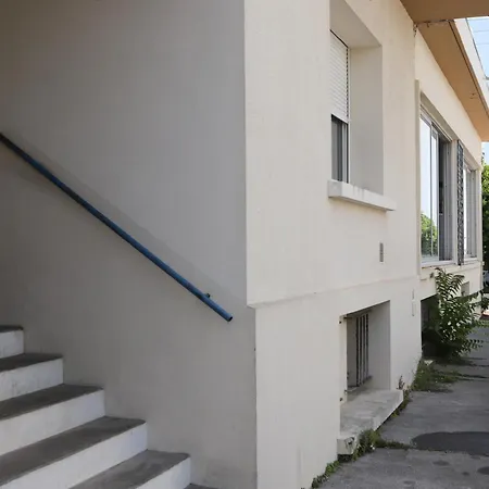 Apartment 200m Du Chay *