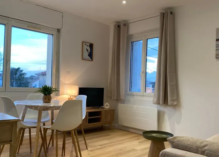 200m Du Chay Apartment *